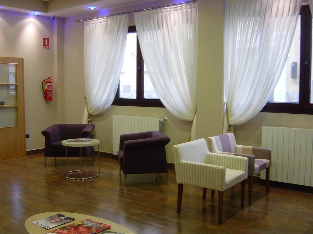 Hospedaje La Tortuga Santona Exterior photo